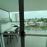 2-Bed 2-Bath Apartment In Central Mackay
