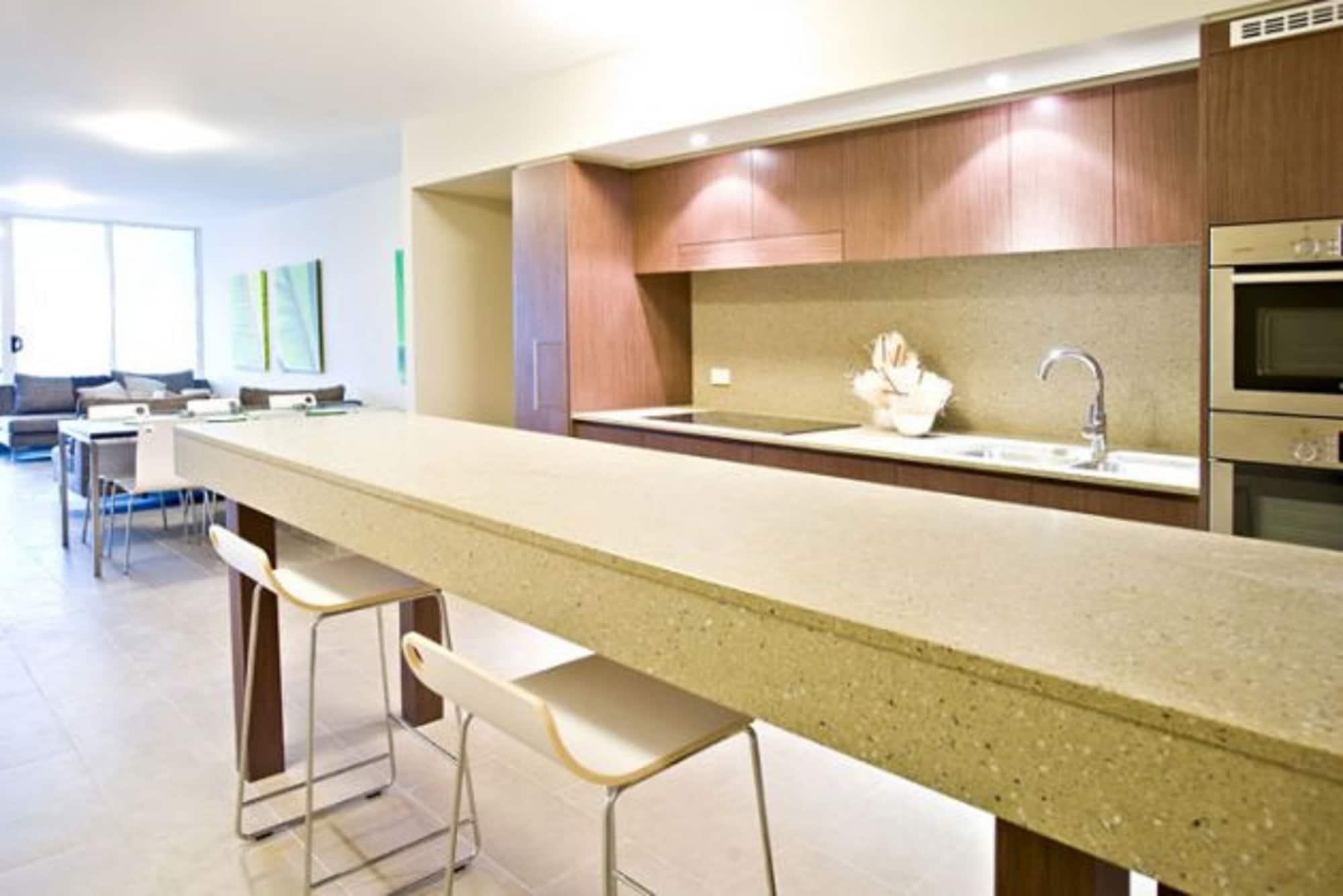 Aparthotel Lanai Riverside 4*