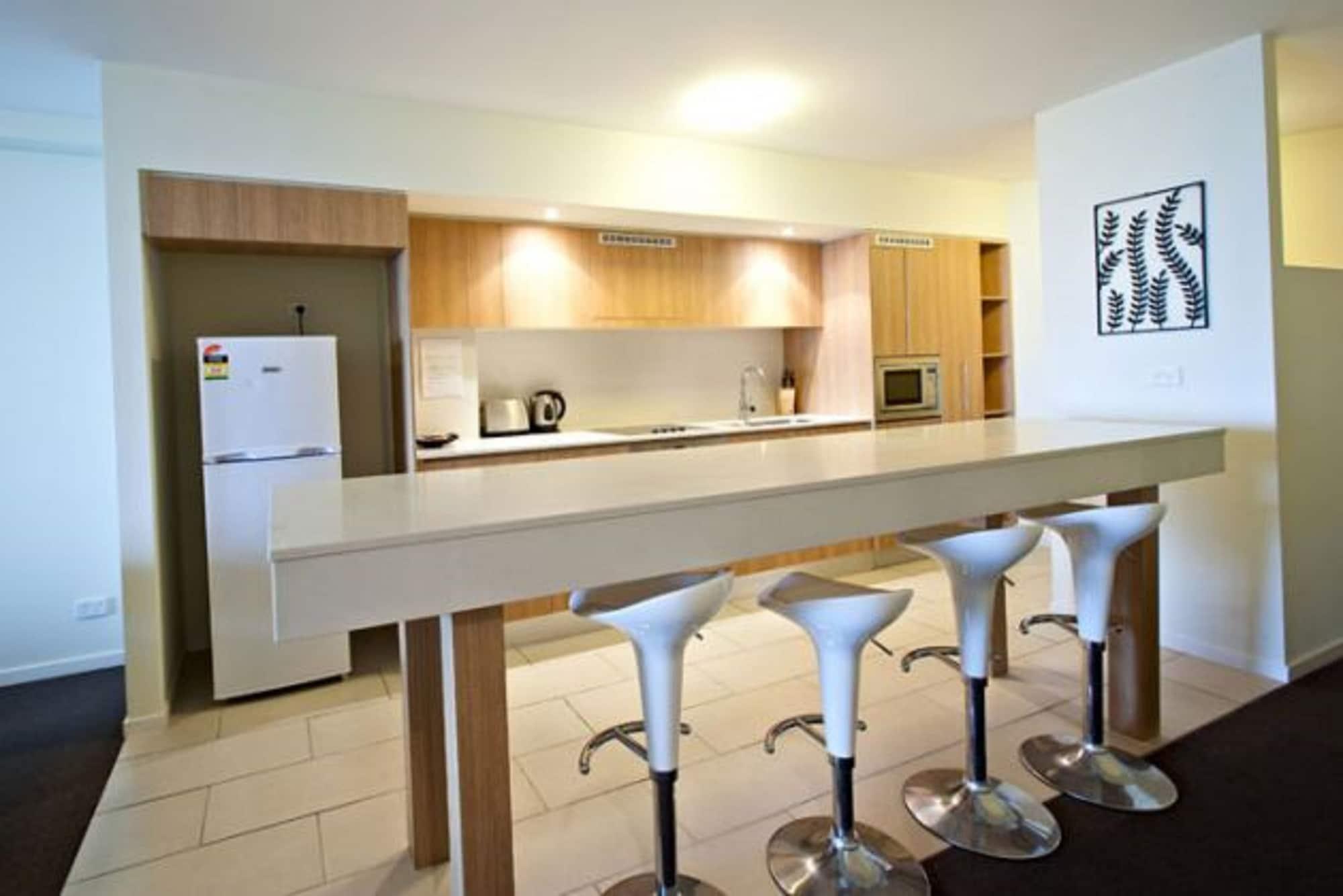 Lanai Riverside Aparthotel Mackay