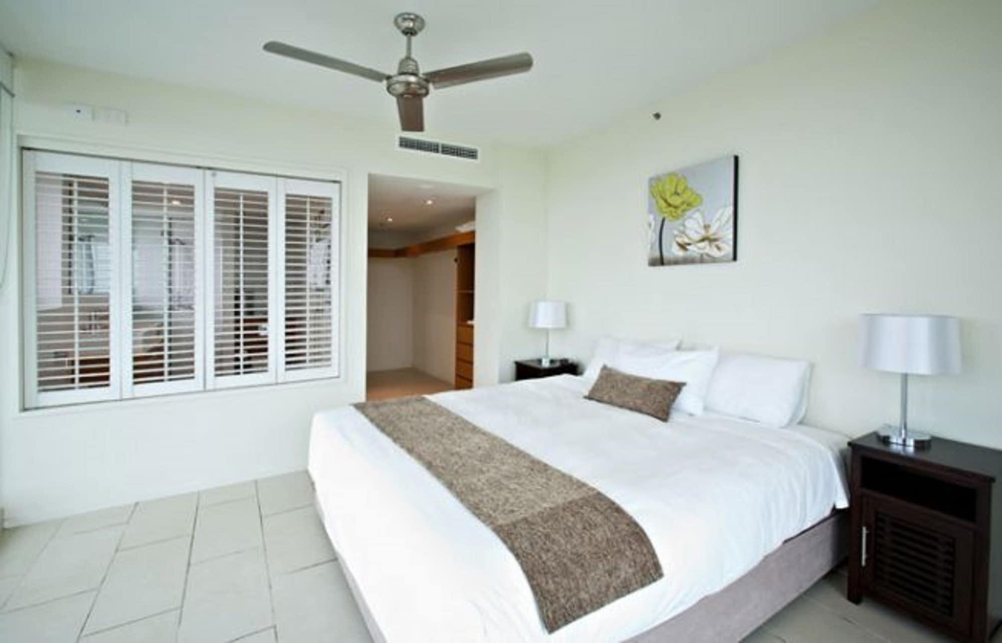 Lanai Riverside 4*