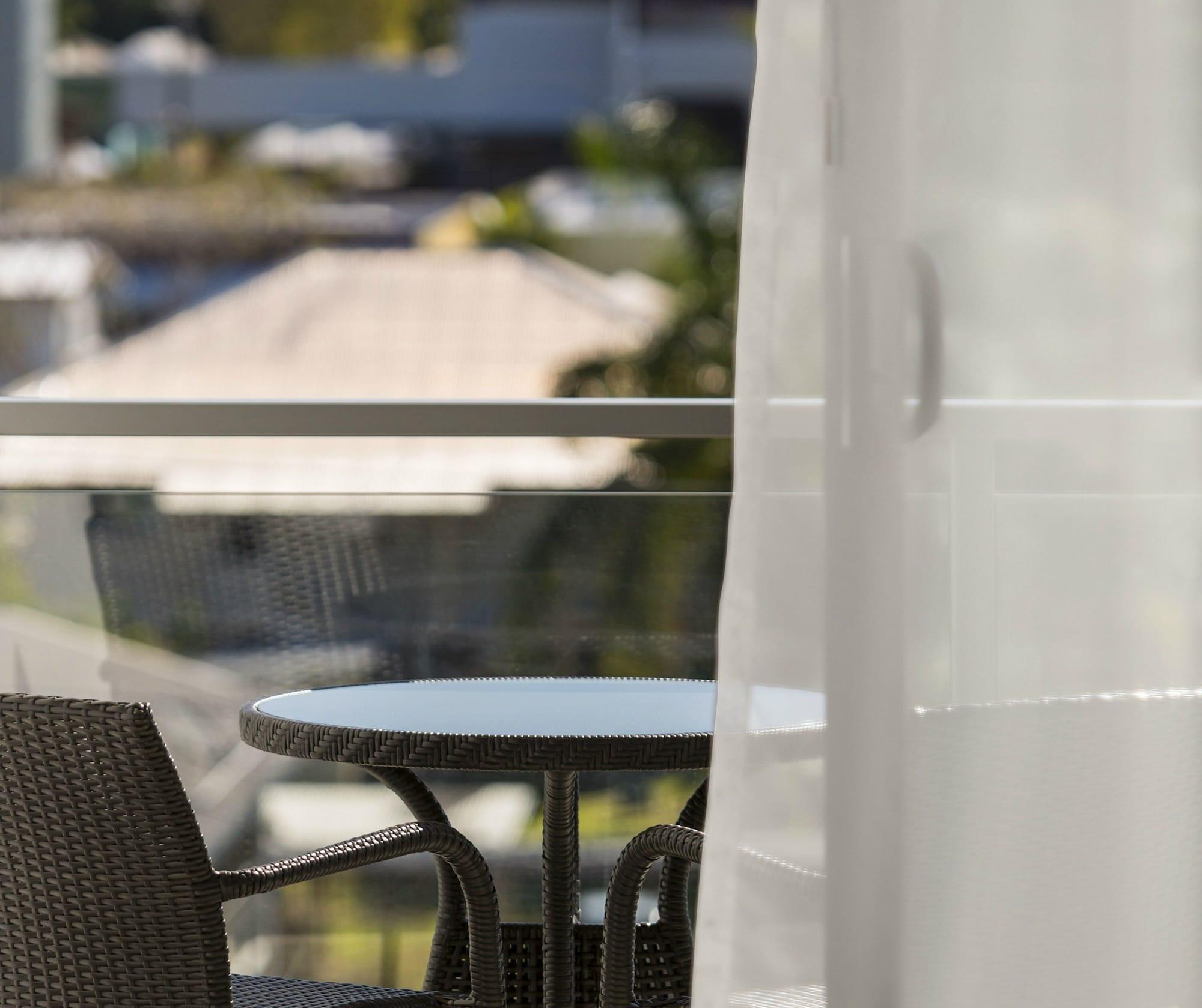 Aparthotel Oaks Carlyle 4*