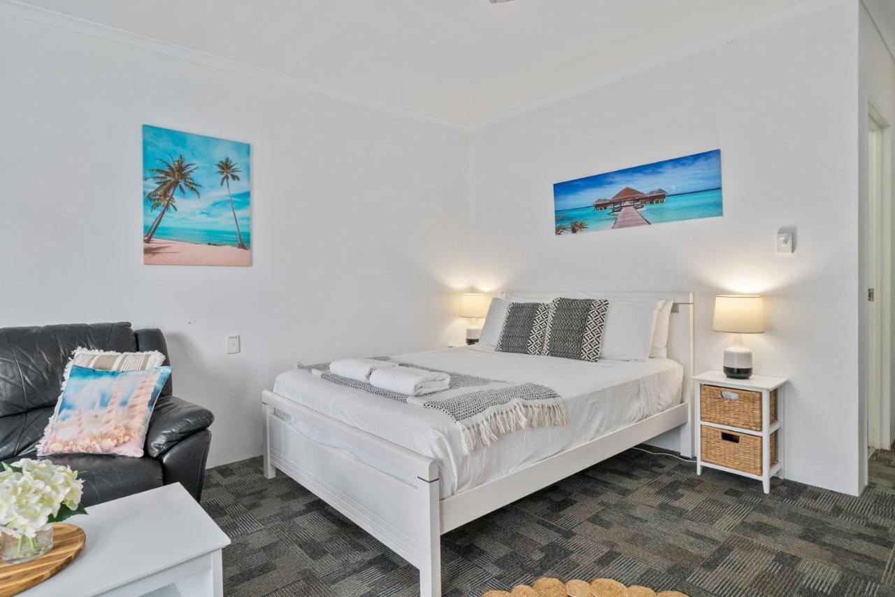 The At Dolphin Heads Resort 3*