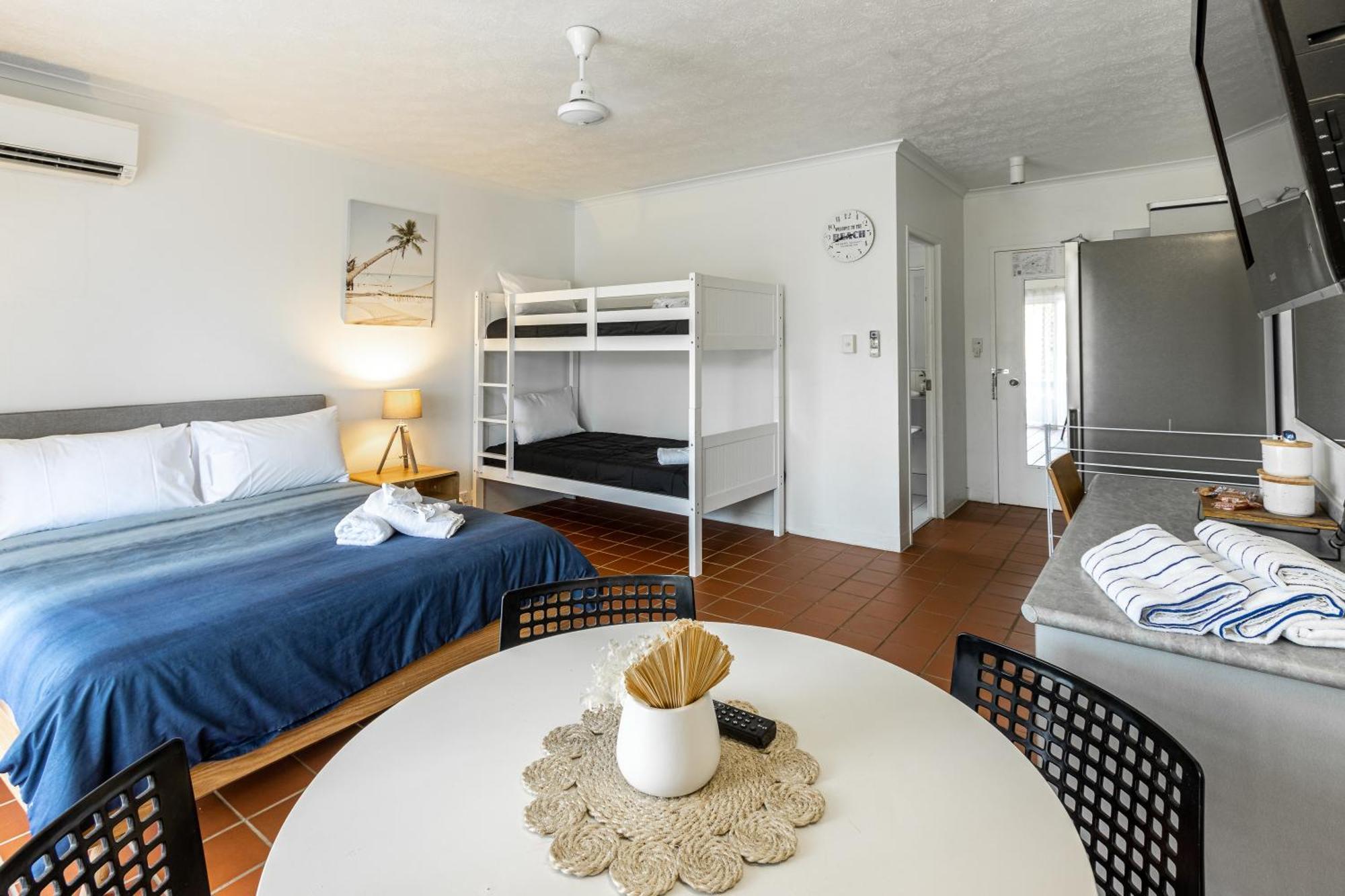 Whitsunstays - The By The Sea Apartamento