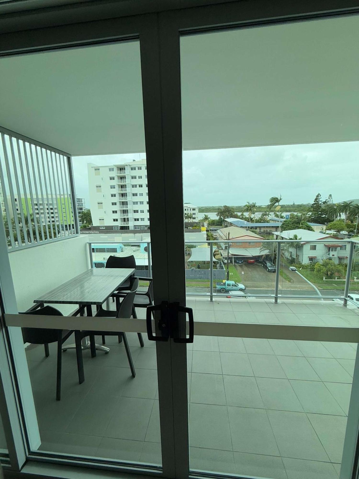 Apartment 2-bed 2-bath In *