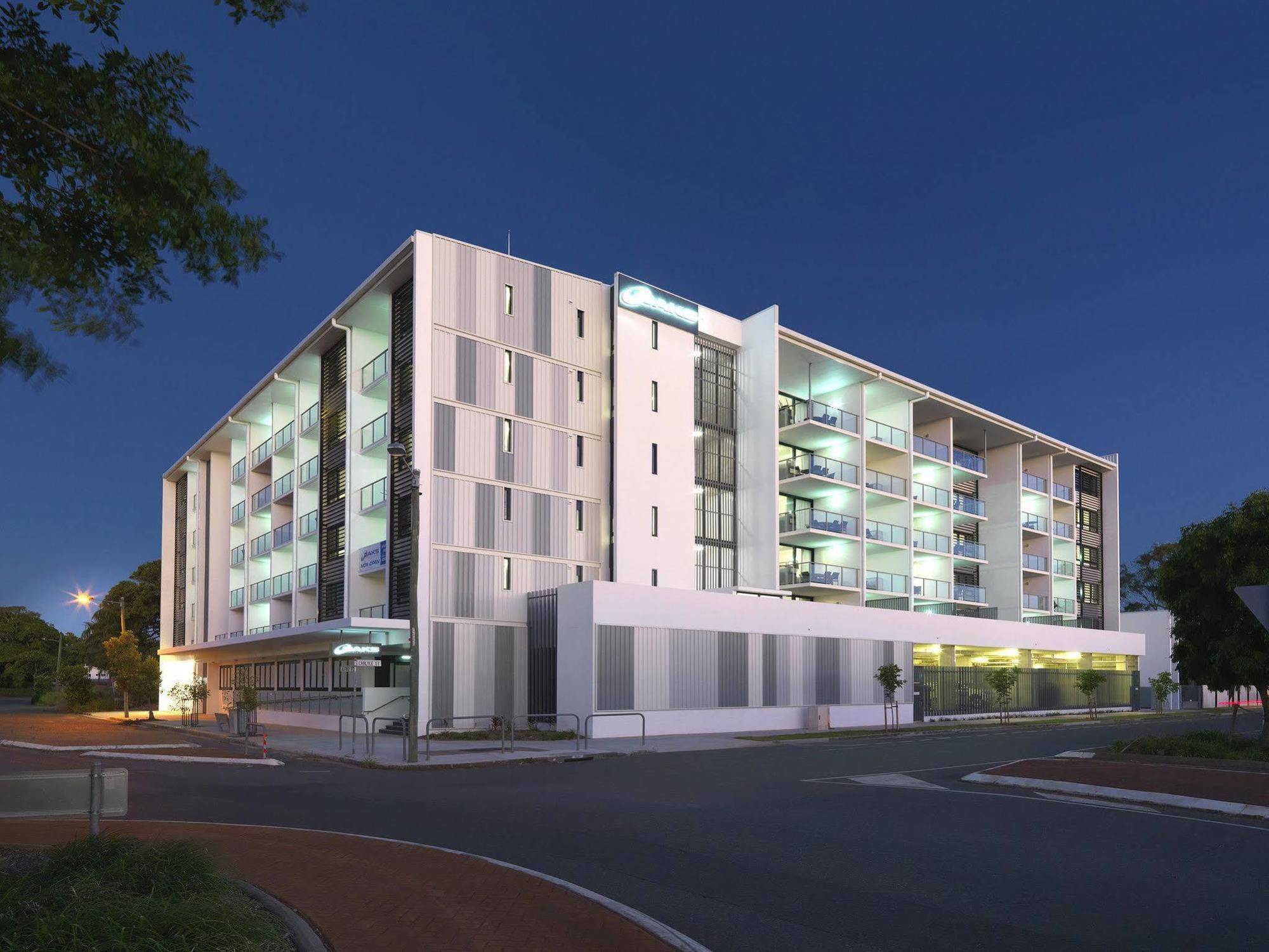 Oaks Carlyle Aparthotel