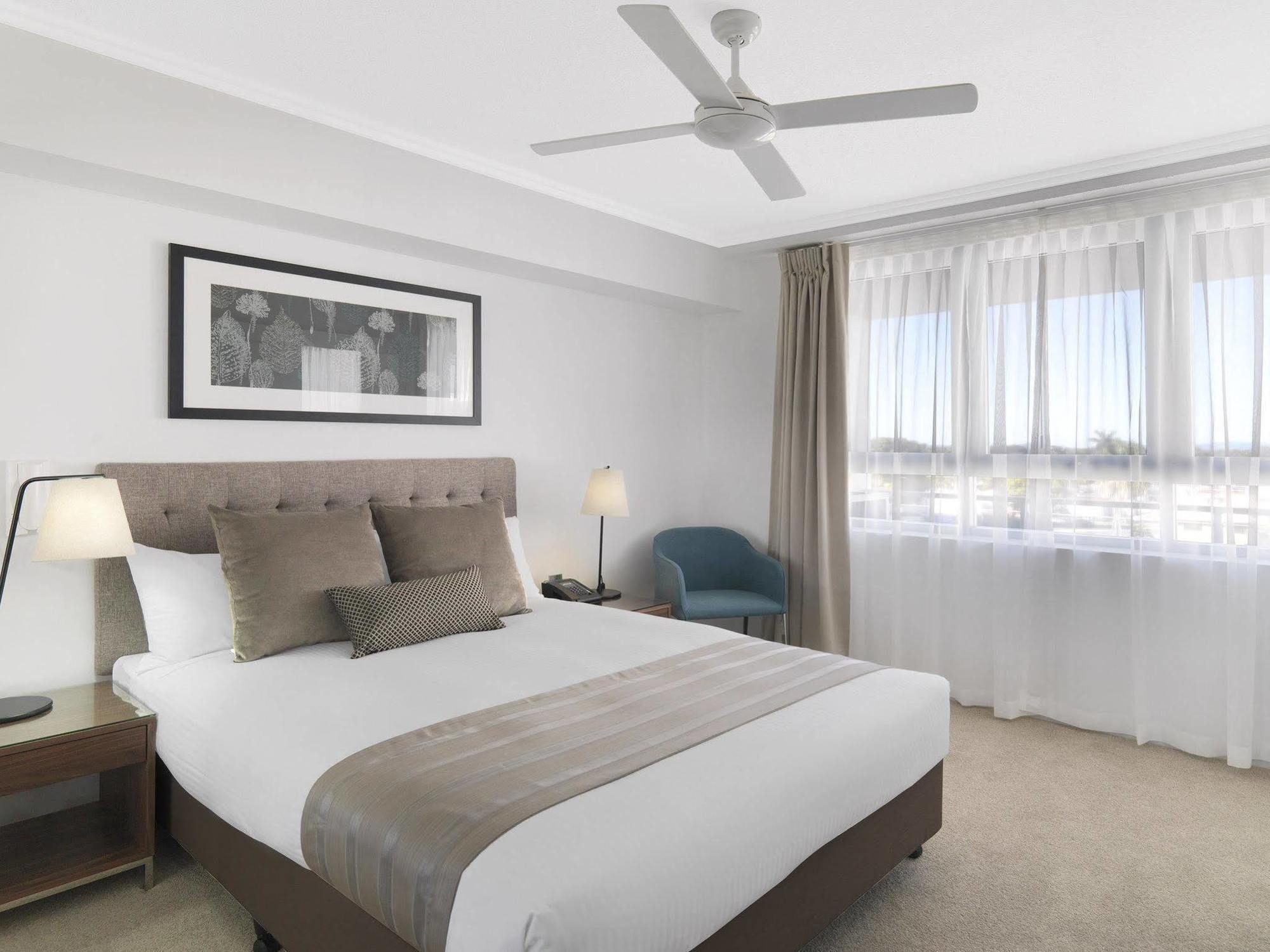 Aparthotel Oaks Carlyle