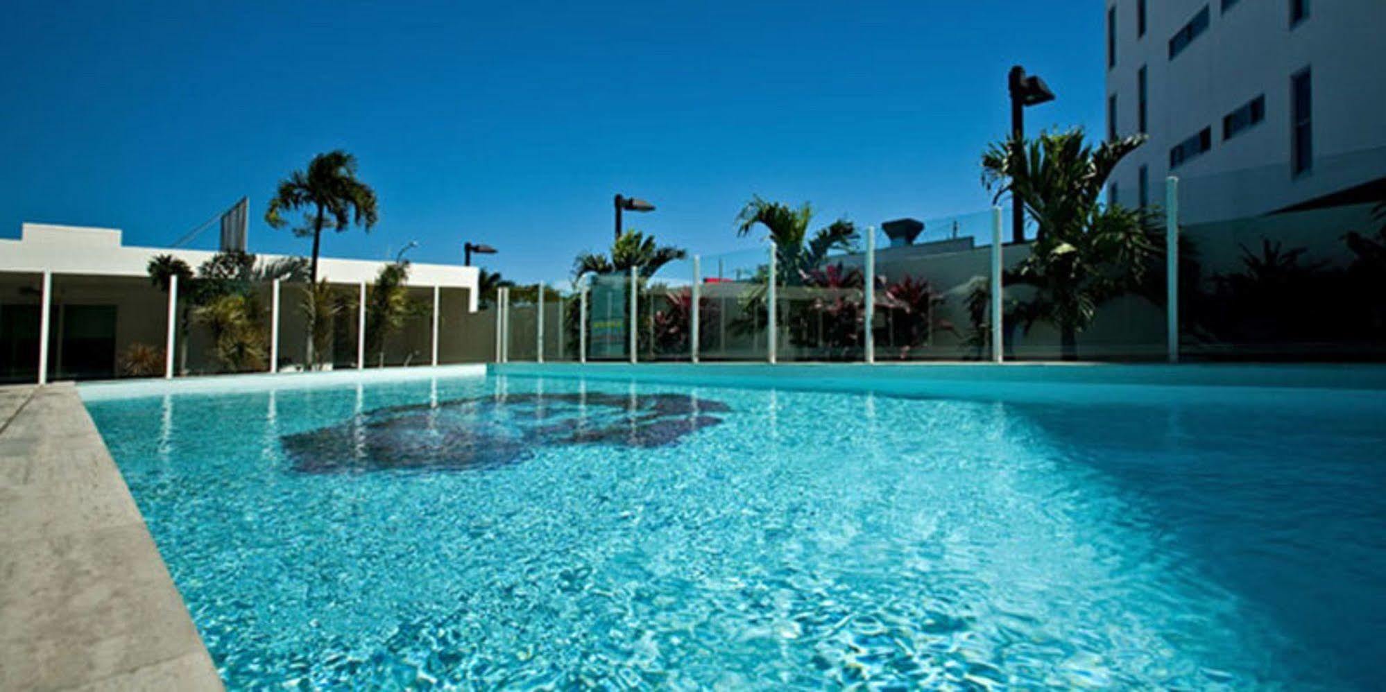 Lanai Riverside Aparthotel 4*