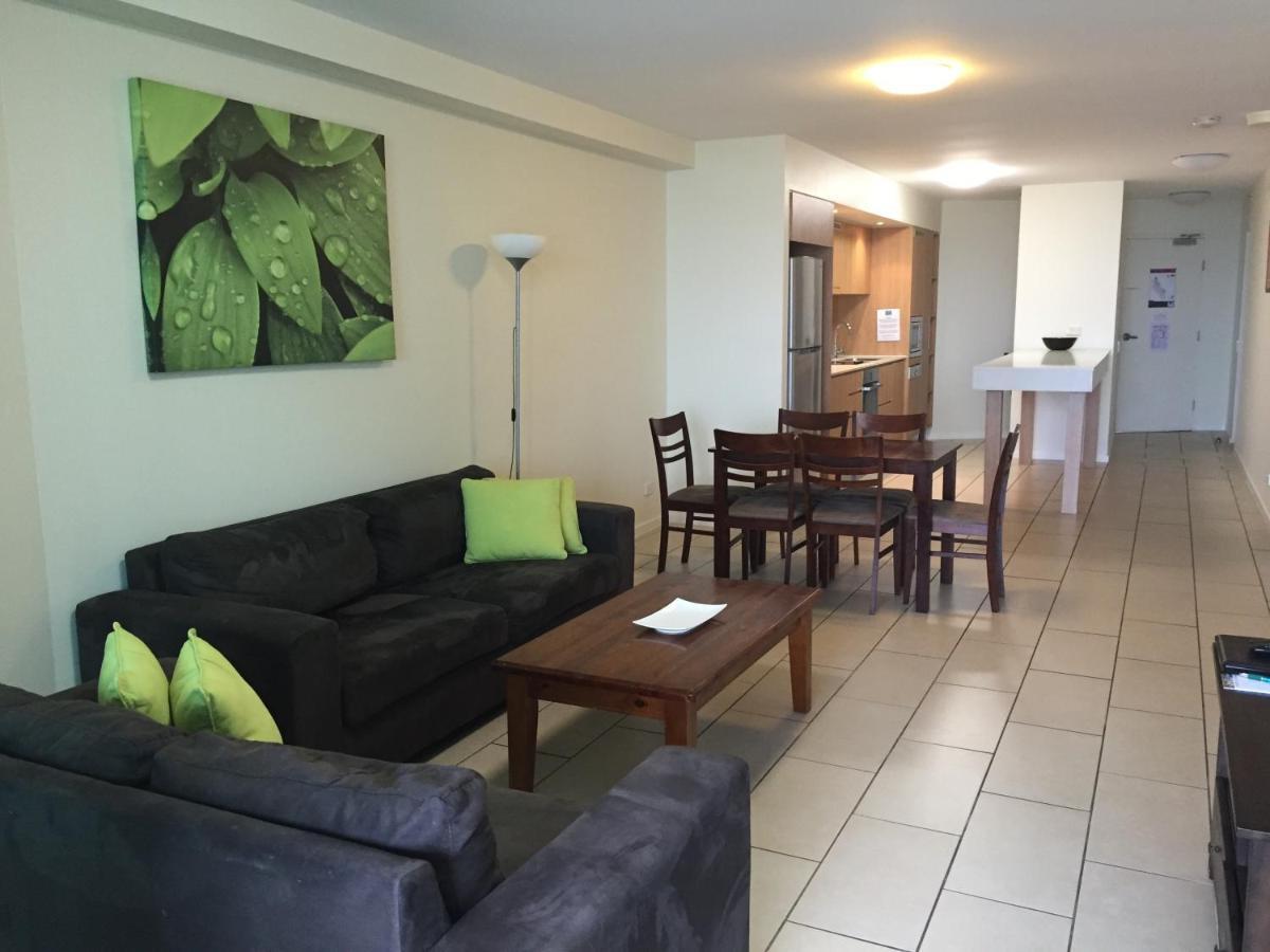 Lanai Riverside Aparthotel
