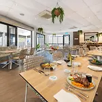 Coral Cay Resort