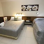 Miners Lodge Motor Inn