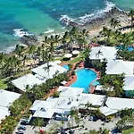 Dolphin Heads - Resort Unit - Absolute Beachfront! - Whitsunday Getaway!