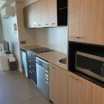 Modern Dual Key Apt W Pool In The Heart Of Mackay