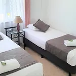 The Shores Holiday Apartments