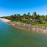 Comfort Resort Blue Pacific