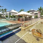 The Resort At Dolphin Heads