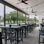 Boomerang Hotel