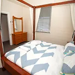 Cbd Holiday Home