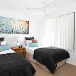 Beach Breeze Holiday House