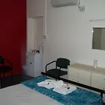 Mcguire\'S Cbd Hotel