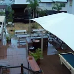 Mcguire\'S Cbd Hotel