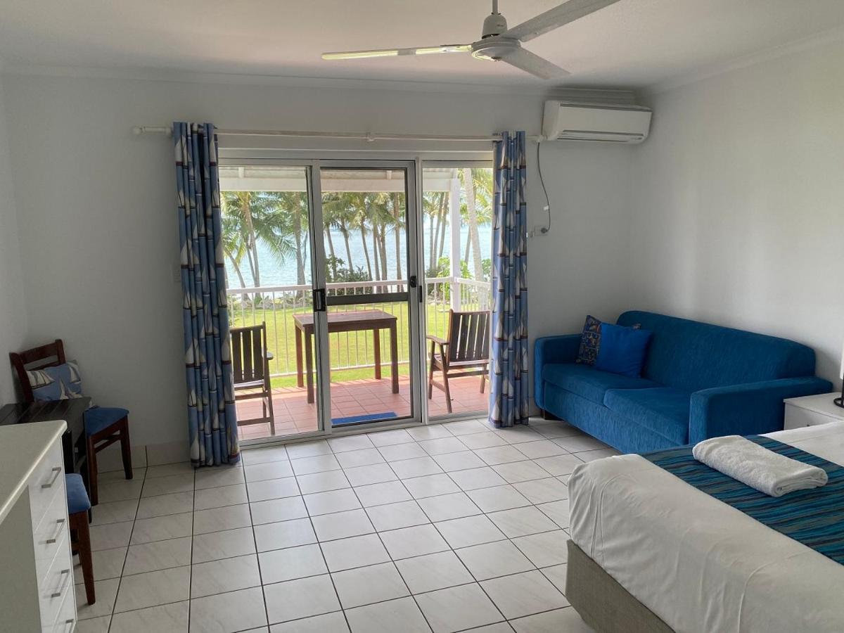 The At Dolphin Heads 3*