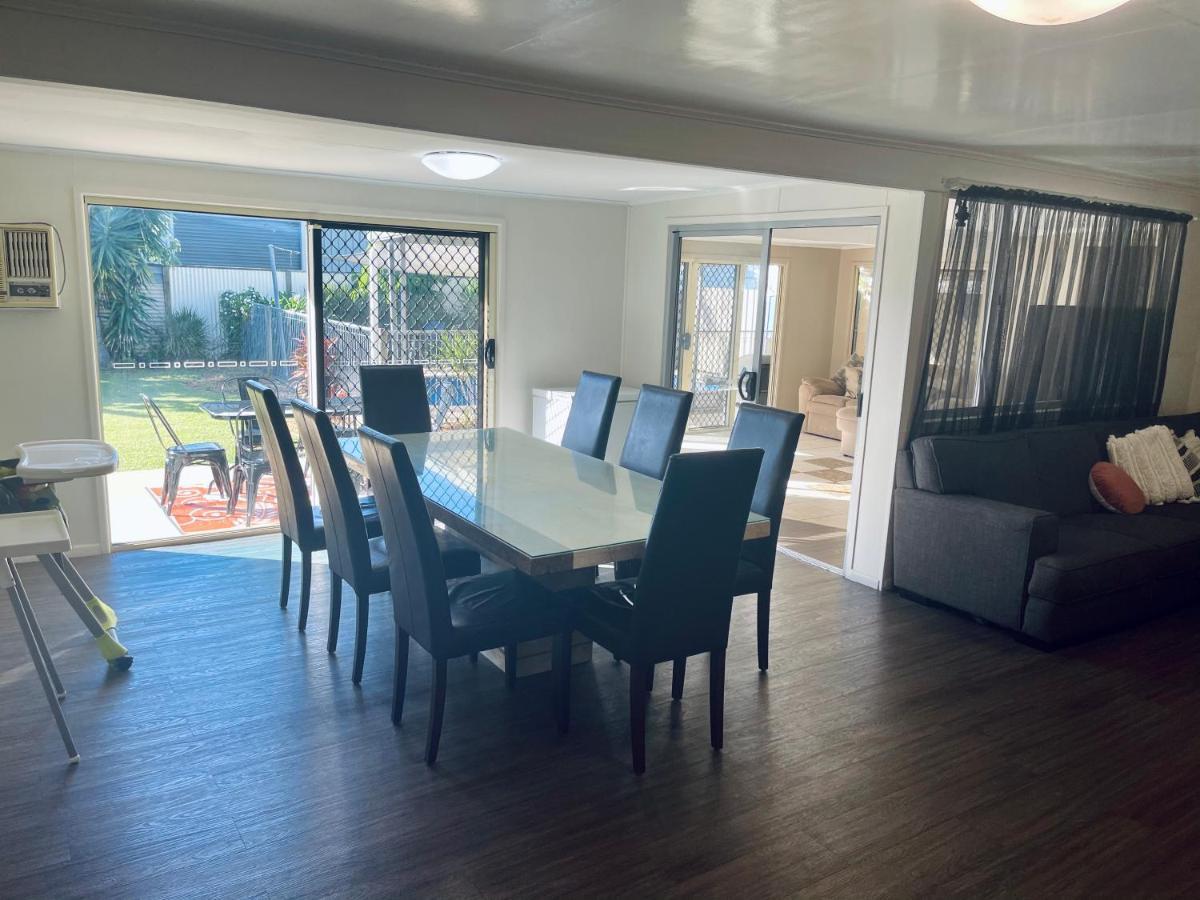 Holiday home Quirky Queenslander 6 Bedroom *