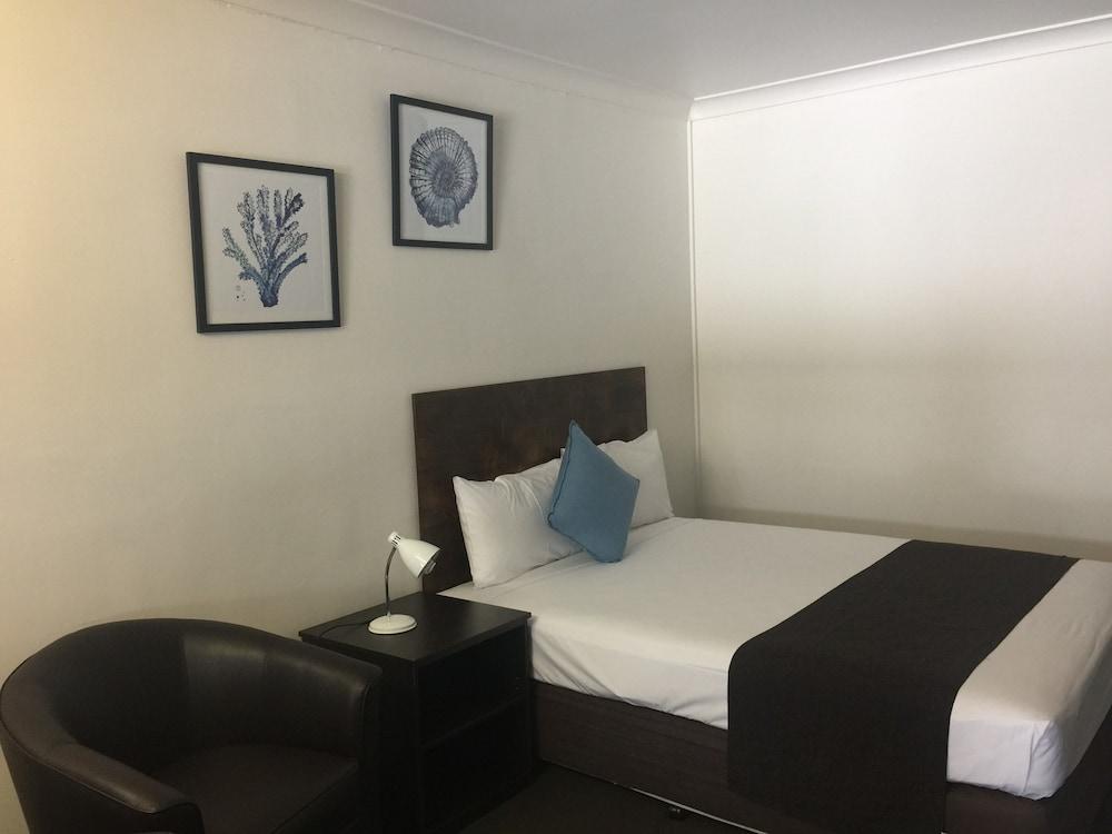 Coral Sands Motel 3*