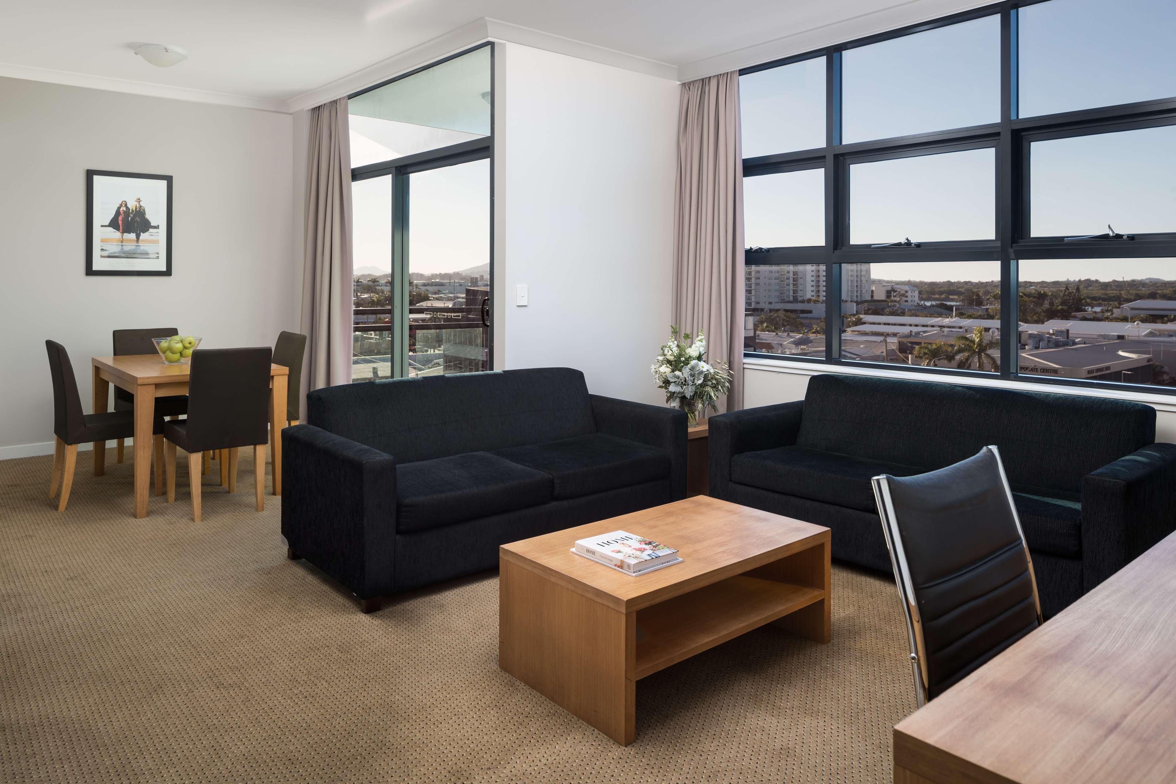 Rydges Hotel 4*