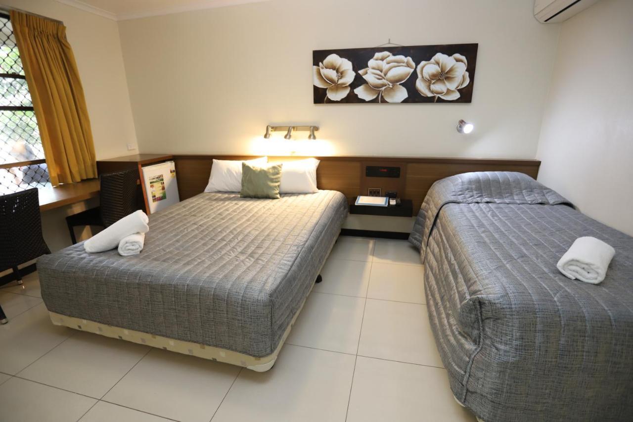 Miners Motor 3* Mackay