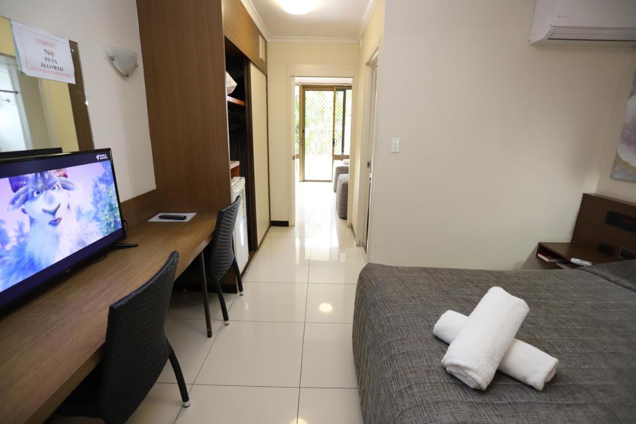 Miners Motor 3* Mackay