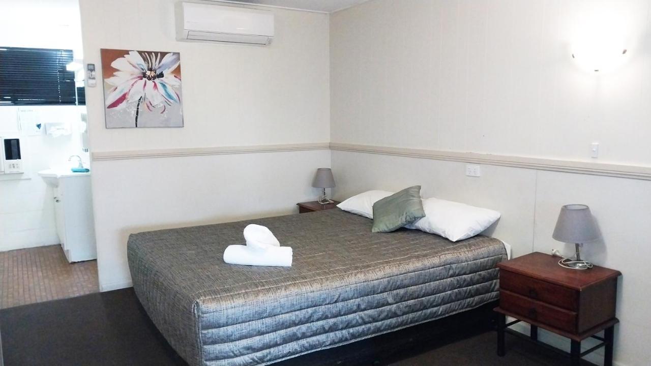 Miners Motor 3* Mackay