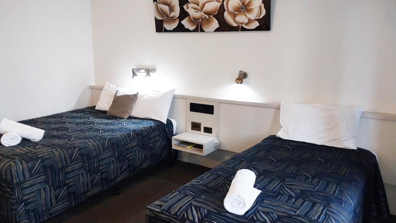 Miners Motor 3* Mackay