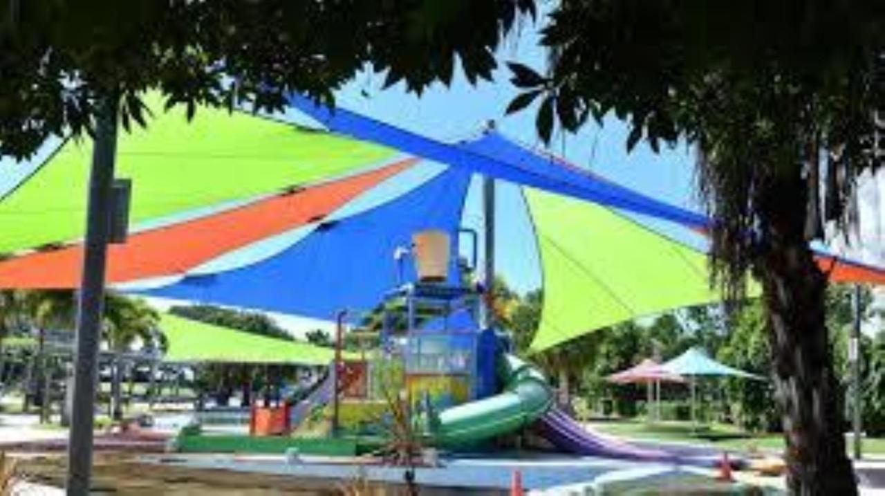 Dolphin Heads - Unit - Absolute Beachfront! - Whitsunday Getaway!