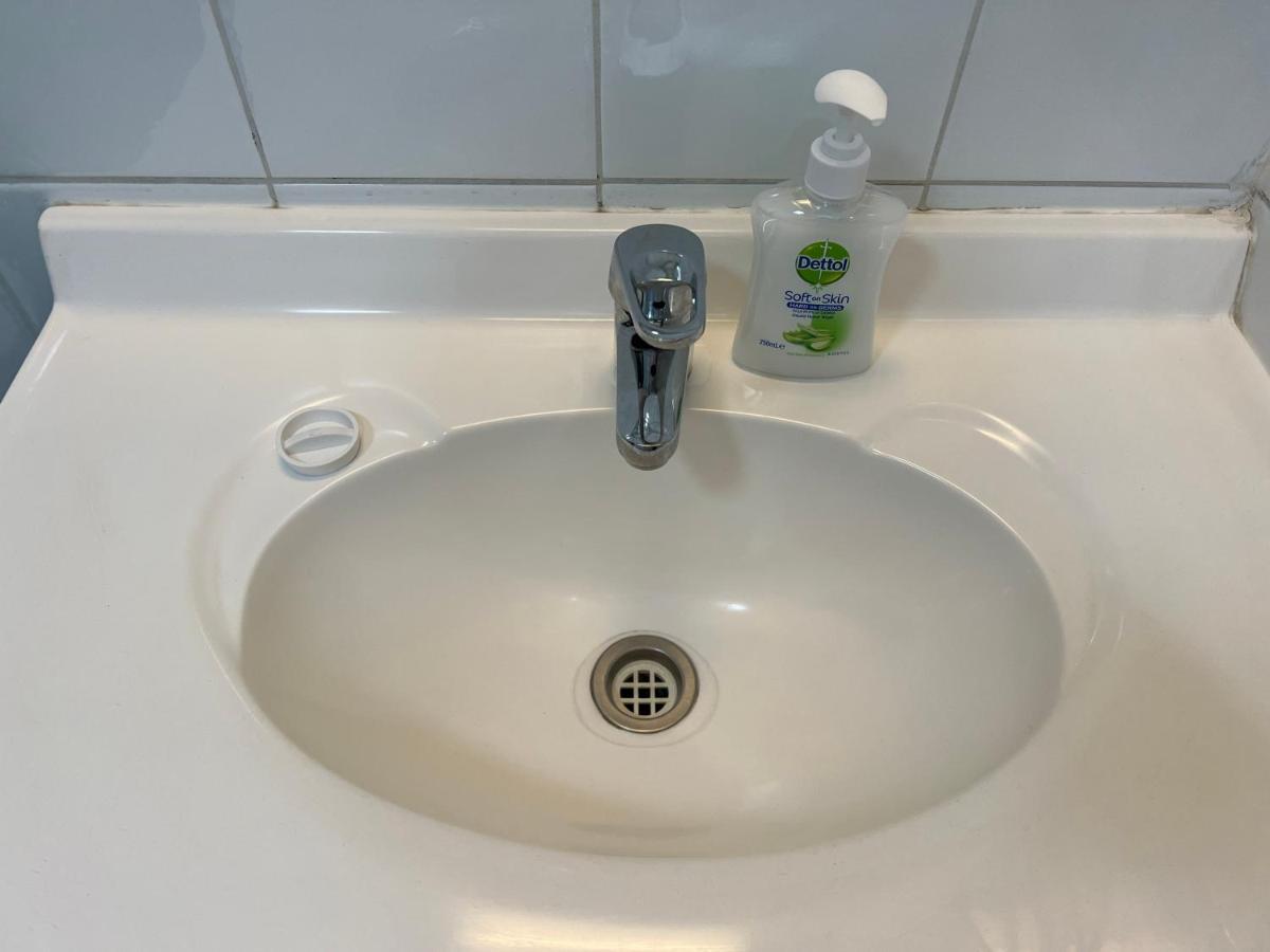 Gates - Contactless Hotel Mackay