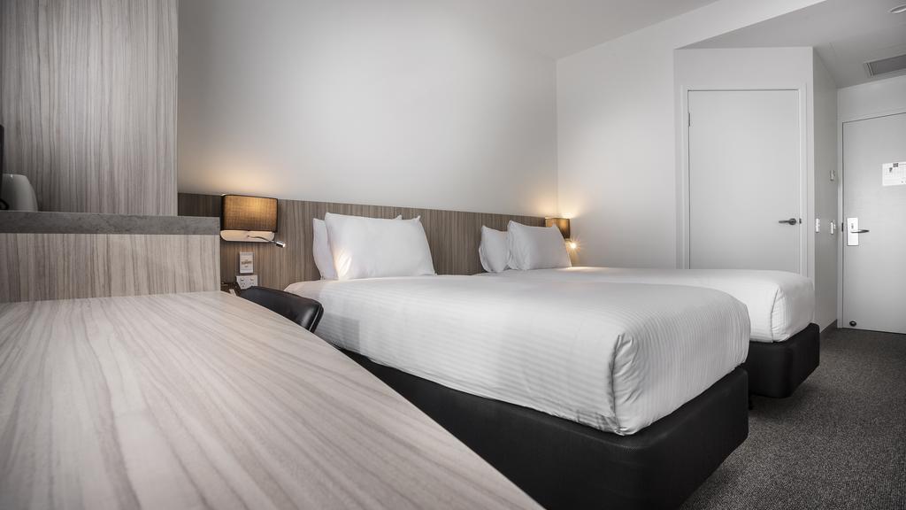 Ibis Mackay