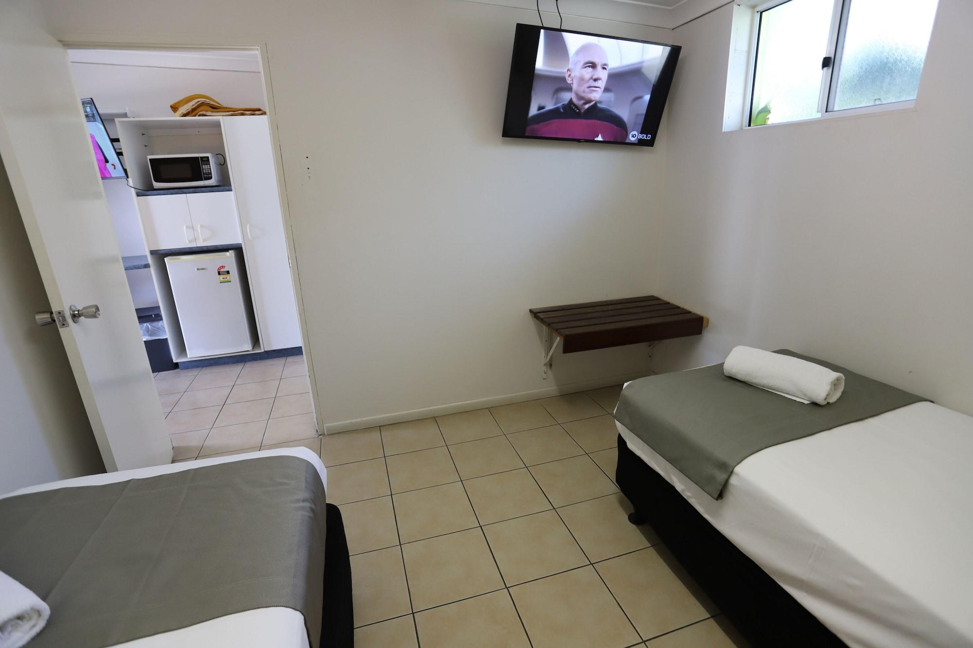 Tropic Coast Motel 3*