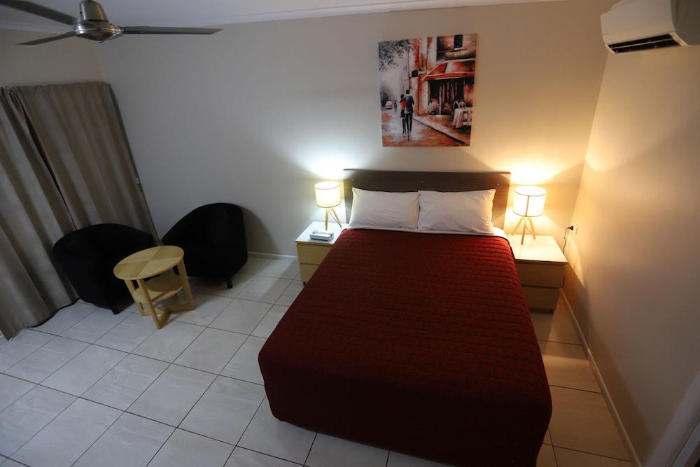 Tropic Coast Motel 3*