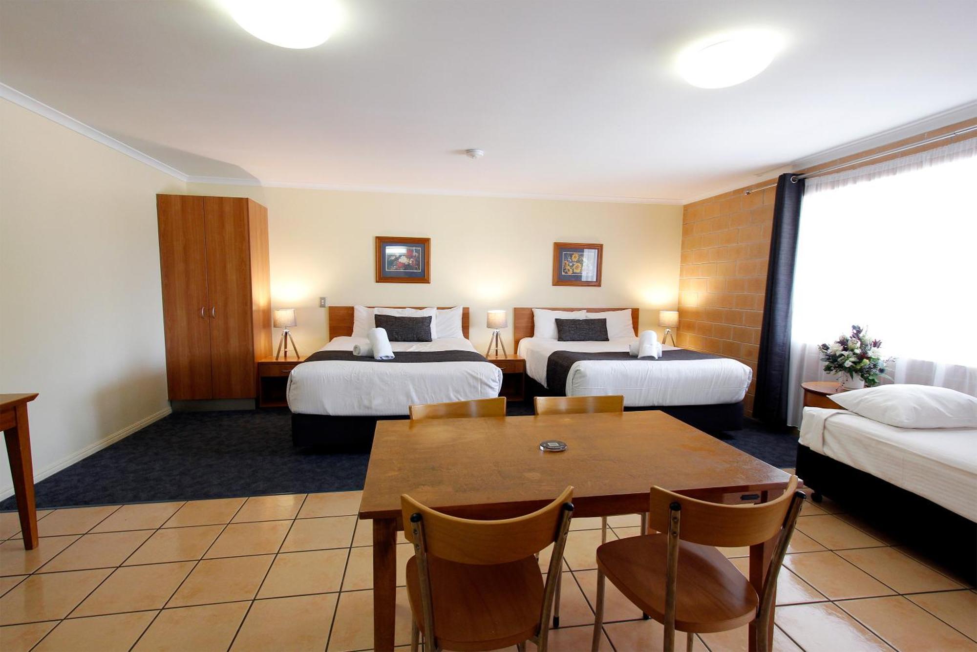 Windmill & Events Centre Motel 4*