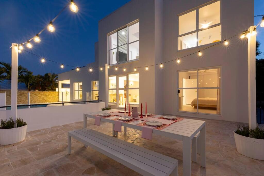 Whitsunstays - The Cyclades Holiday home *