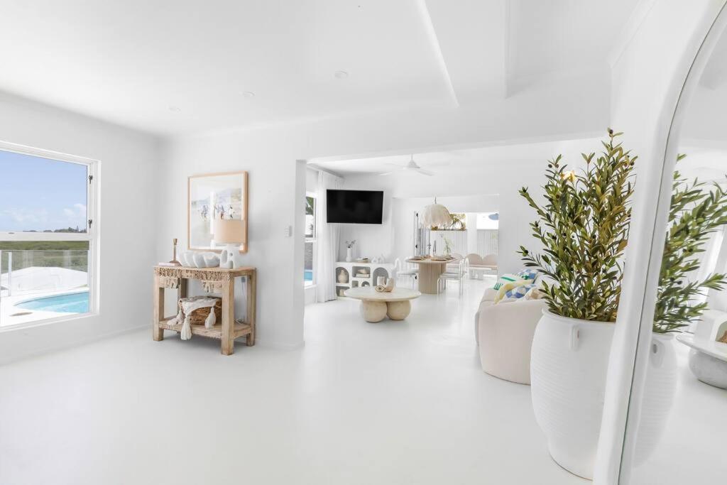 Whitsunstays - The Cyclades *