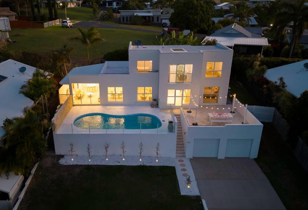 Whitsunstays - The Cyclades
