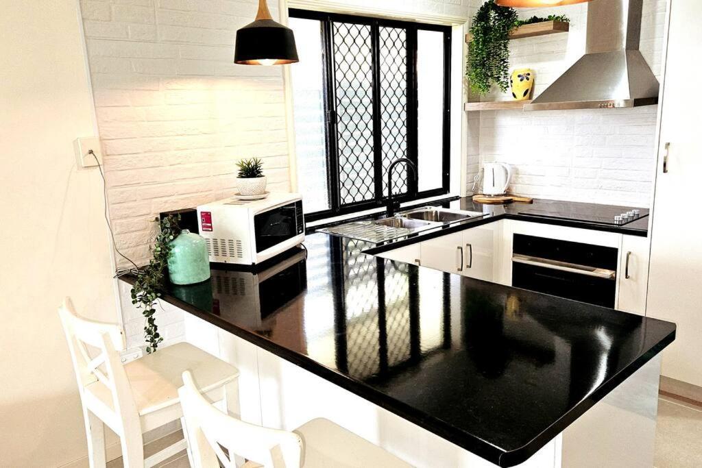 Apartment Whitsunstays - Le Shack