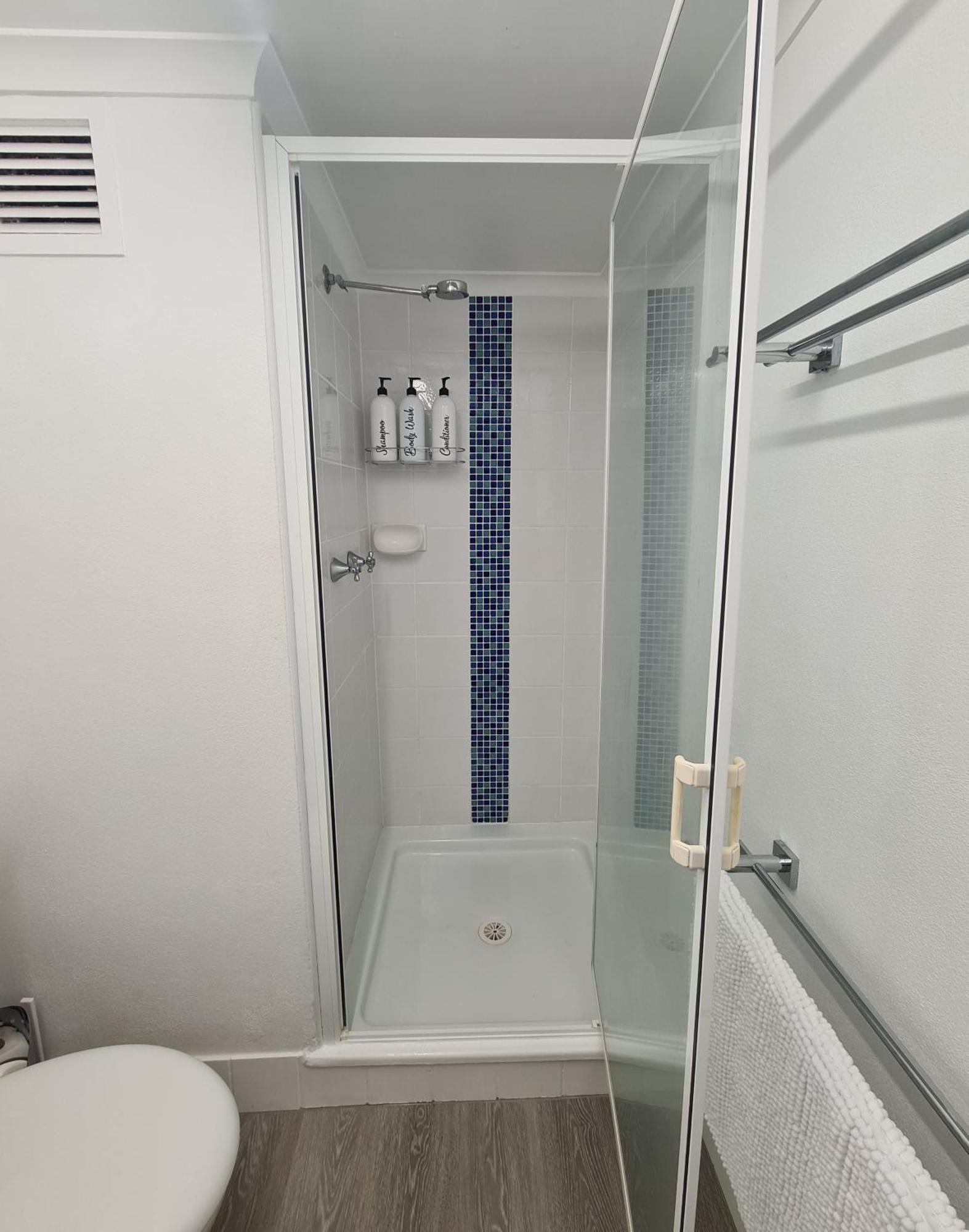 Dolphin Heads - Unit - Absolute Beachfront! - Whitsunday Getaway! *