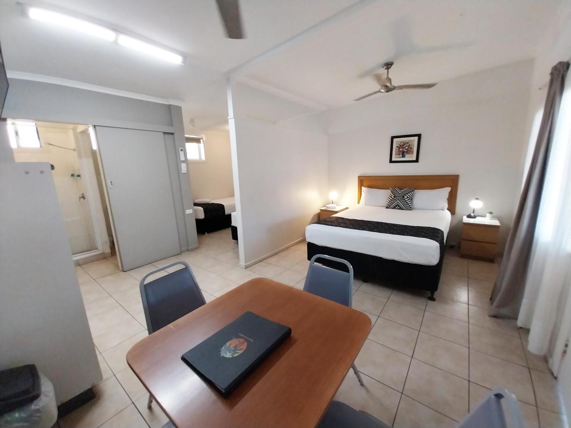 Tropic Coast Motel