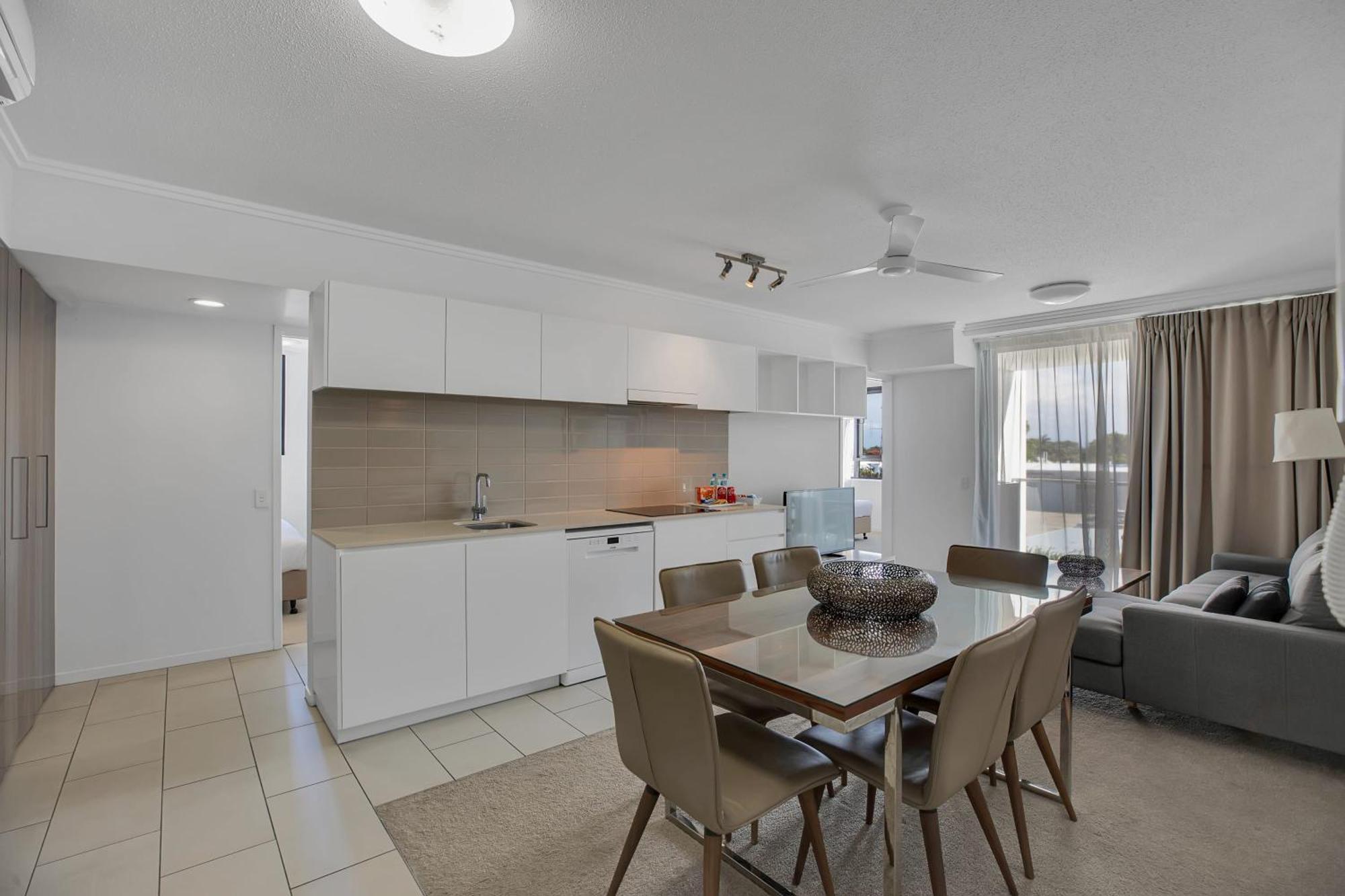 Apartment Dual Key Three Bedroom Close To Cbd Mackay