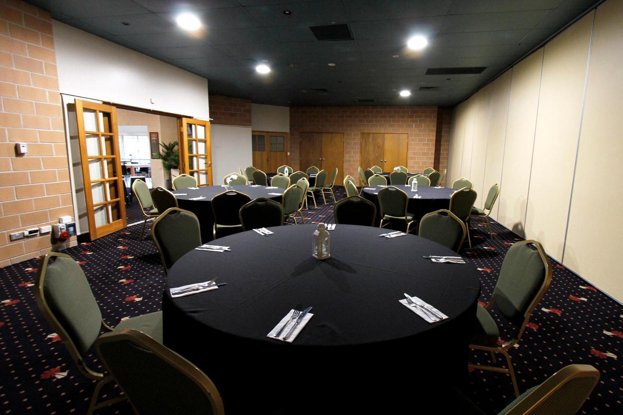 Windmill & Events Centre Motel