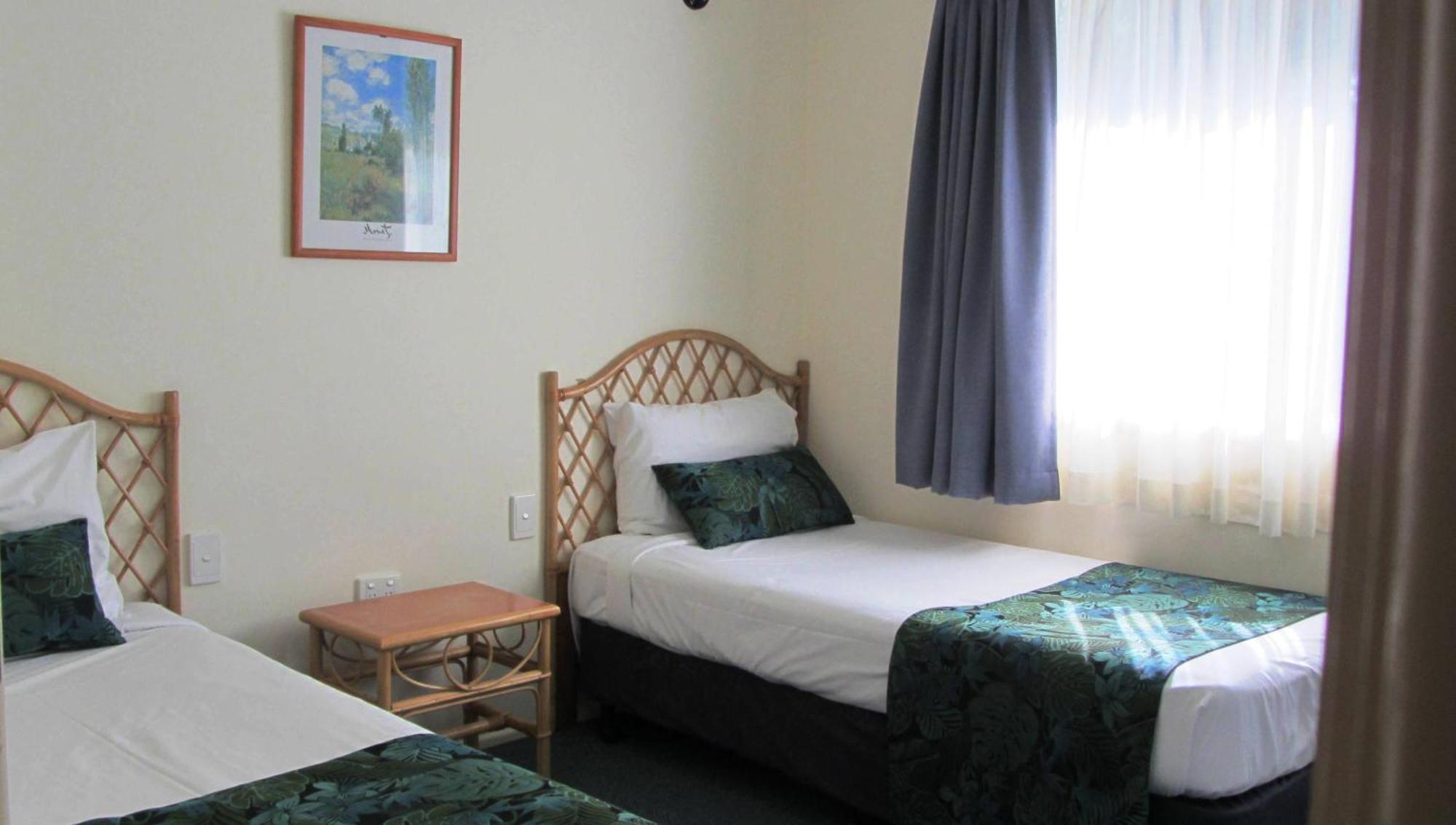 Apartment Absolute Front - Blue Pacific Mackay