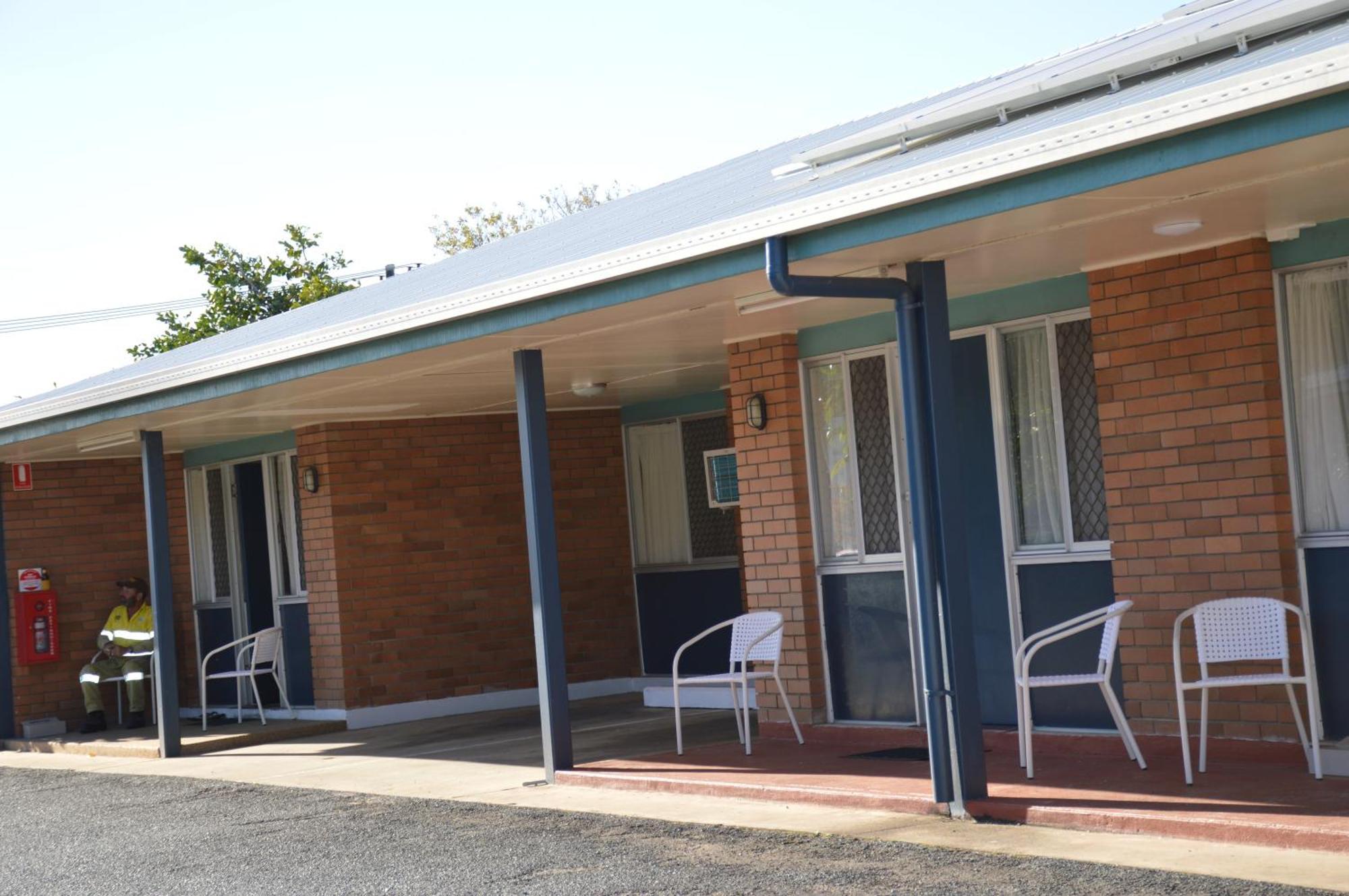 Rover Motel 3*
