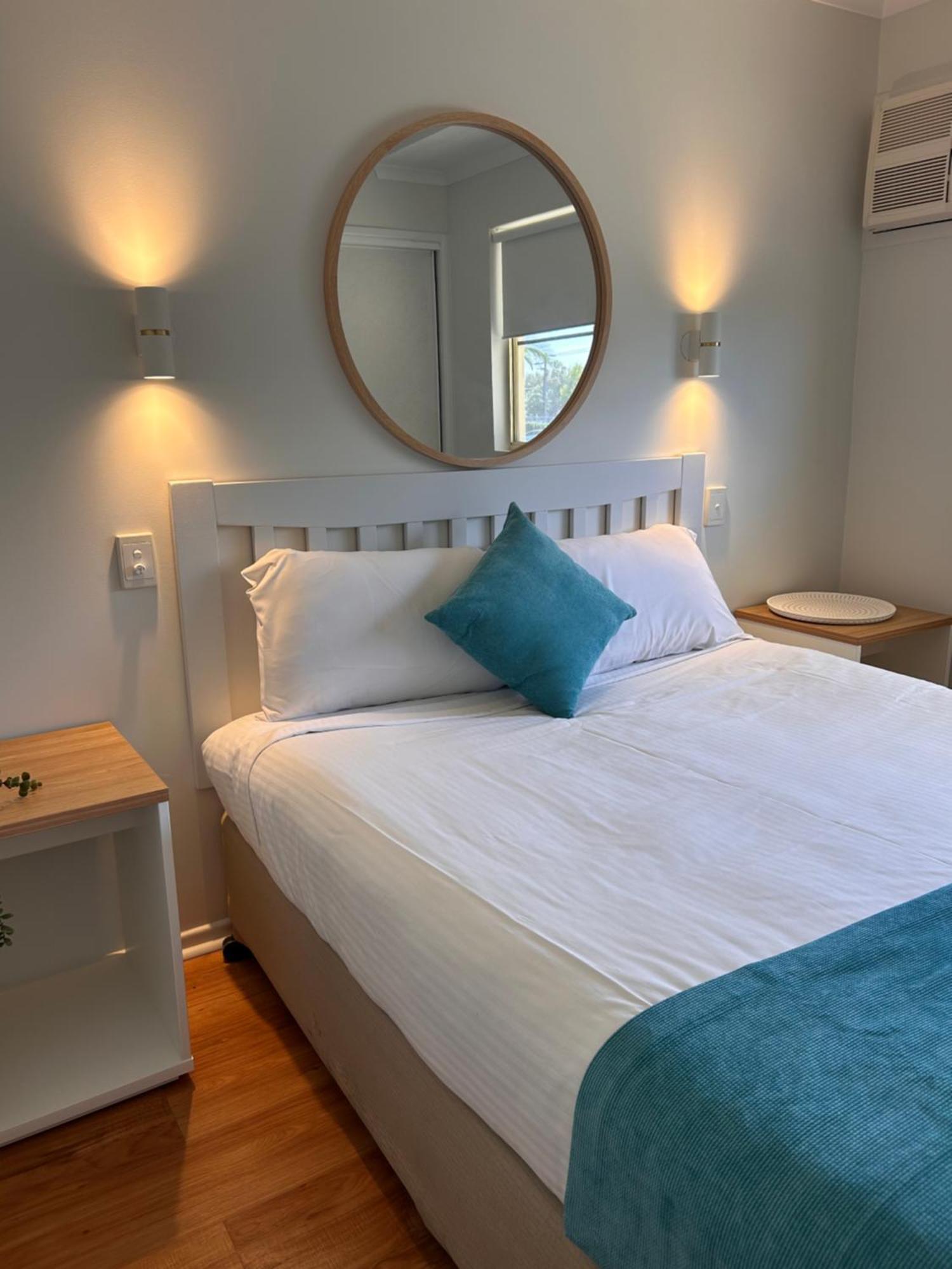 Seabreeze Hotel 4*