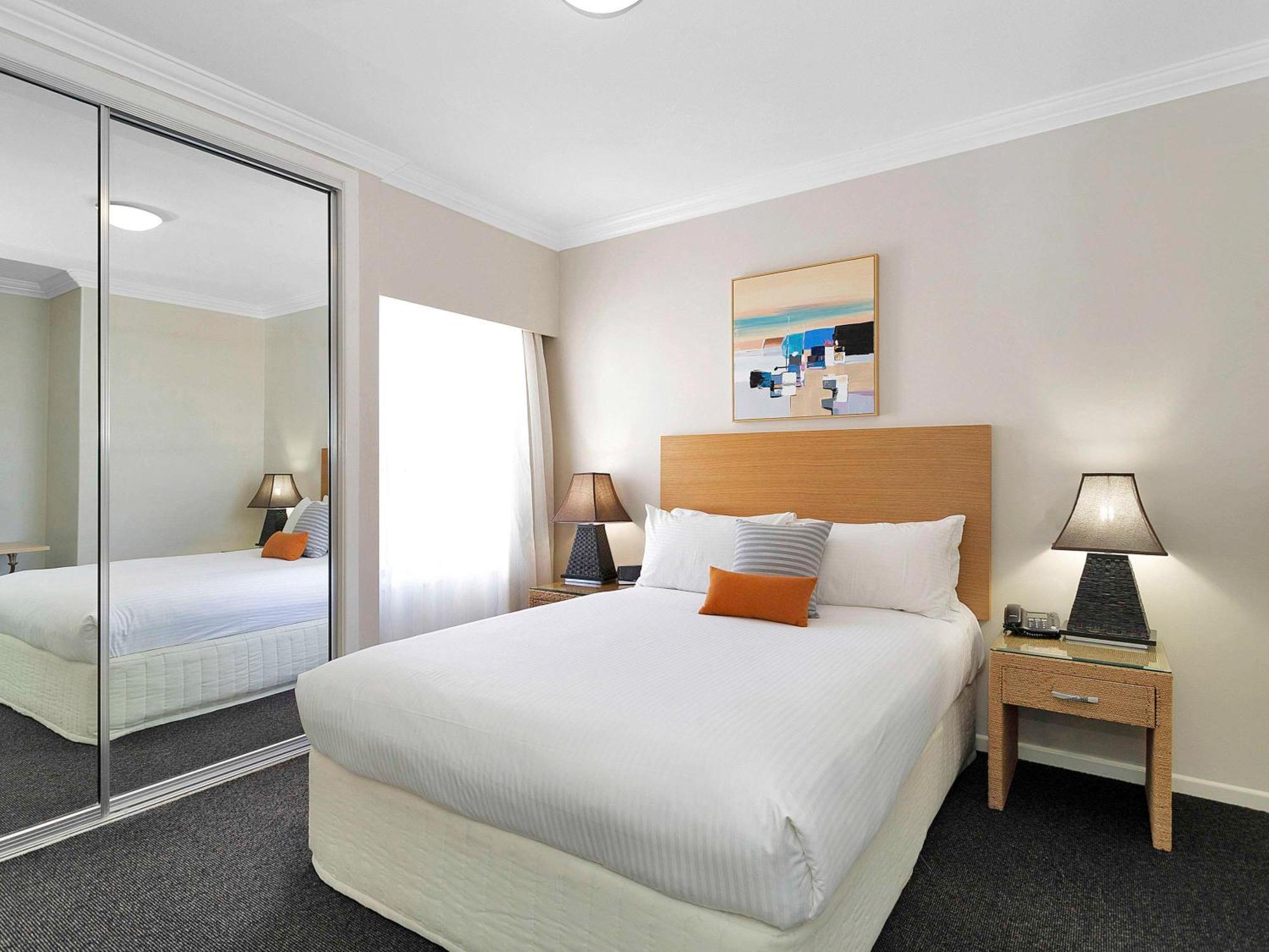 Mantra Hotel 4*